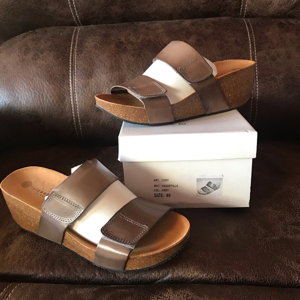 Brand new sandals with box